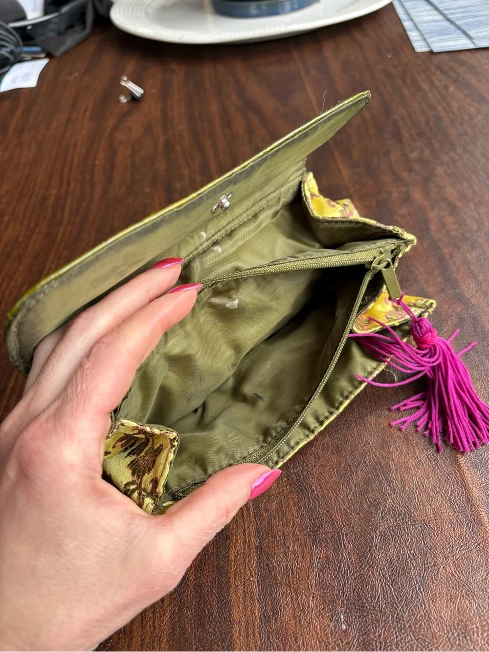 MAC travel  make up case with tassel